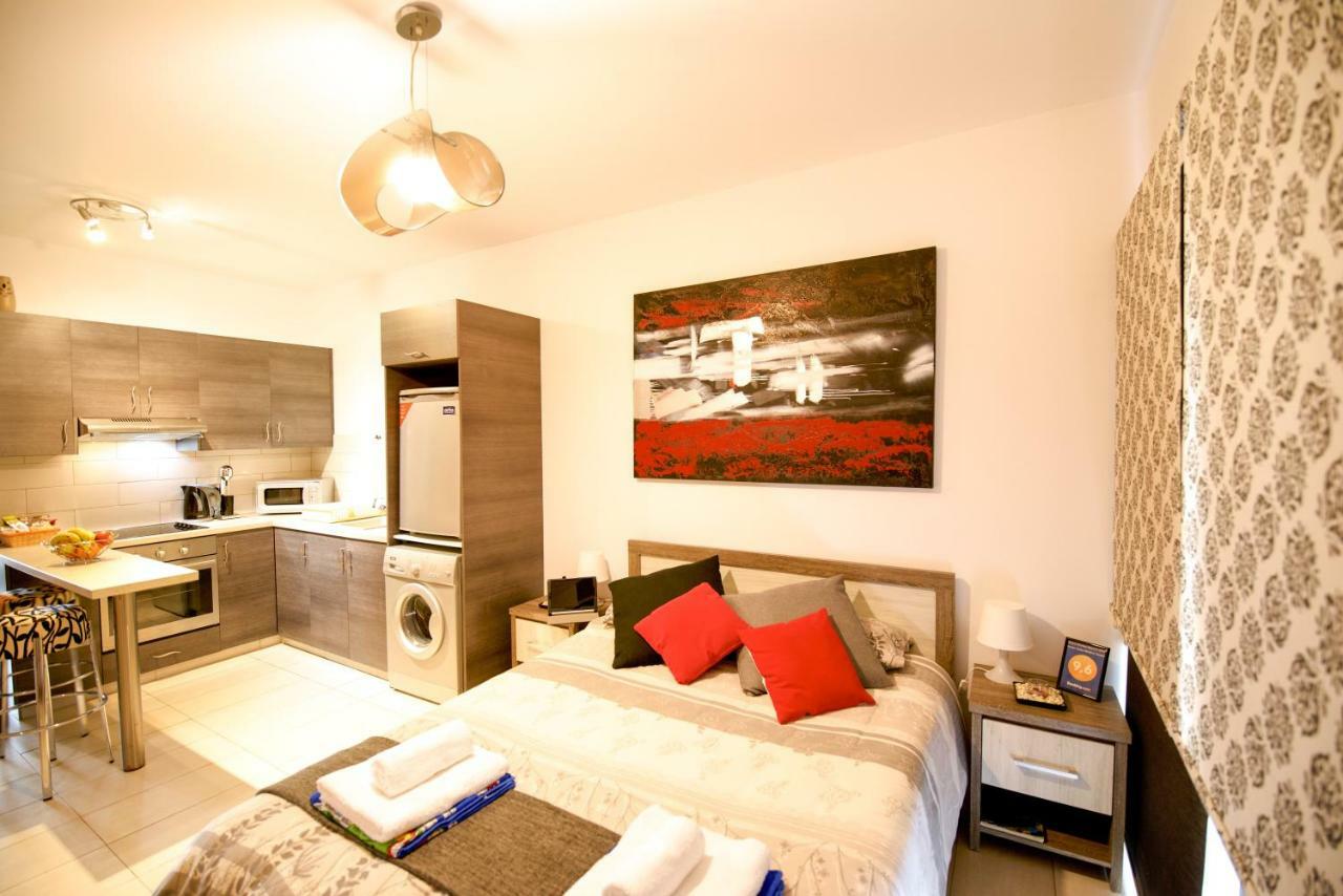 Green Valley Modern Studio Limasol Dış mekan fotoğraf